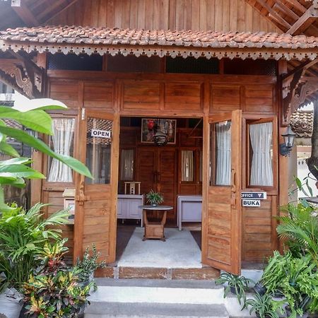 Reddoorz Syariah Near Plengkung Gading 2 Hotell Yogyakarta Exteriör bild
