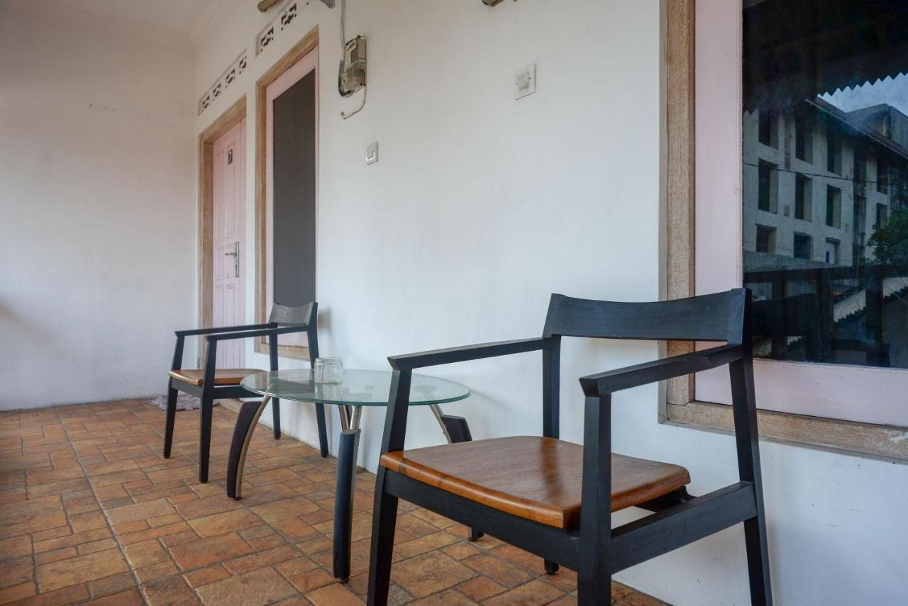 Reddoorz Syariah Near Plengkung Gading 2 Hotell Yogyakarta Exteriör bild