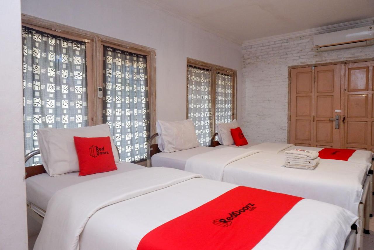 Reddoorz Syariah Near Plengkung Gading 2 Hotell Yogyakarta Exteriör bild